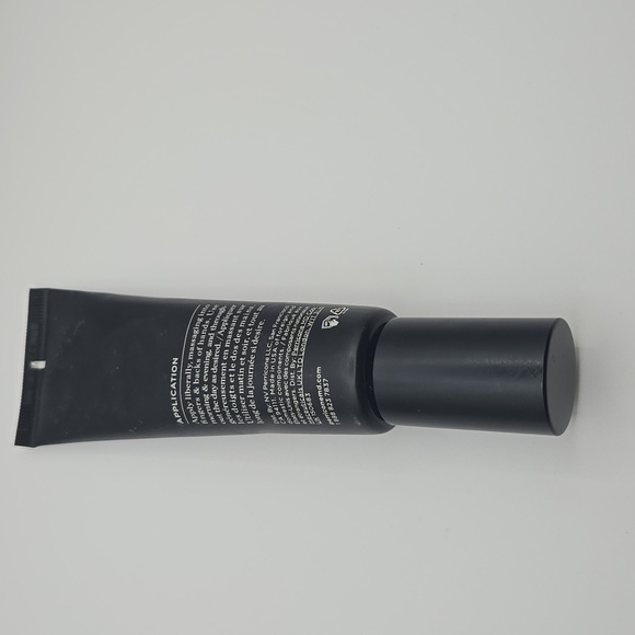 Perricone MD Cold Plasma Hand Therapy Plus+ Hand Treatment - Picture 2 of 3